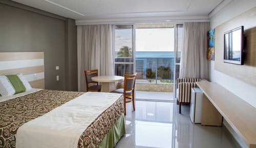 Habitación superior con 2 camas individuales, vistas al mar