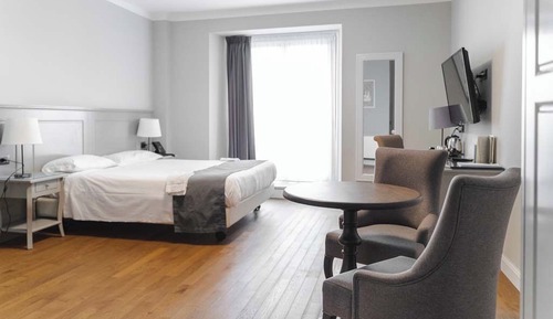 Habitación City doble, 1 cama de matrimonio grande
