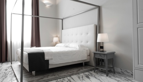 Habitación doble superior, 1 cama de matrimonio grande con sofá cama