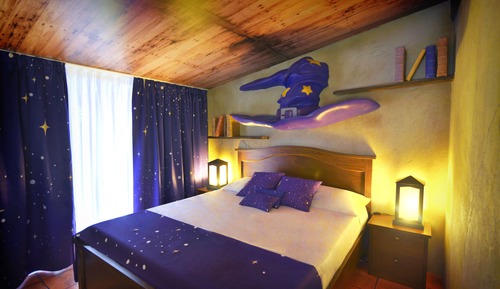 Habitación (Wizard House Room)