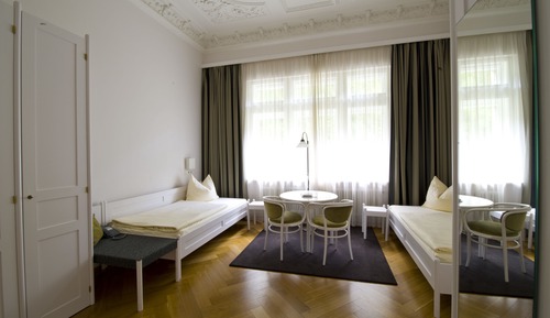 Habitación con 2 camas individuales