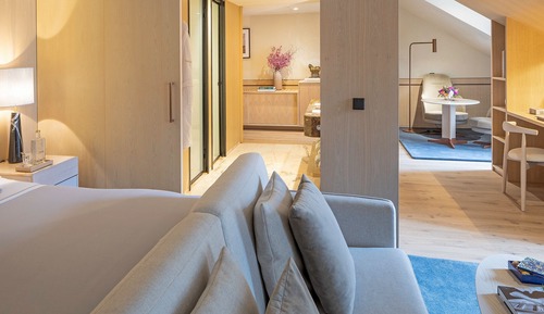 Suite Grand (Attic)