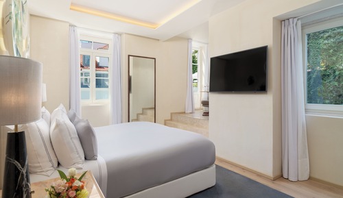 Terrace Garden View Suite