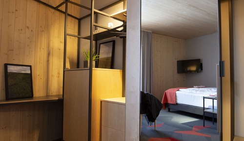 Habitación superior con 1 cama doble o 2 individuales (with Access to Hot Tub and Sauna)