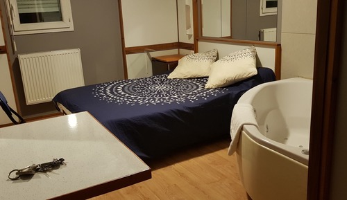 Habitación doble, bañera de hidromasaje