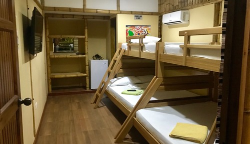 Chalet familiar, 1 habitación (2 Bunk Beds, 2 Doubles 2 Single Beds)