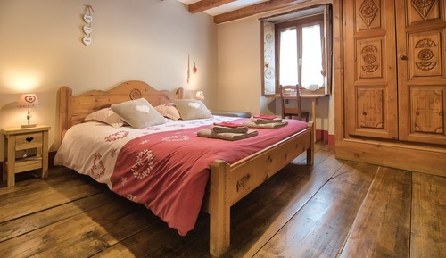 Habitación estándar doble, 1 cama de matrimonio, no fumadores (Montbrequin)