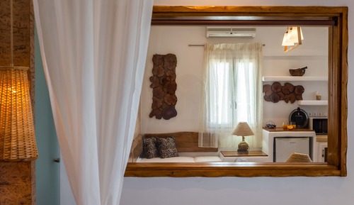 Suite, bañera de hidromasaje, vistas al mar