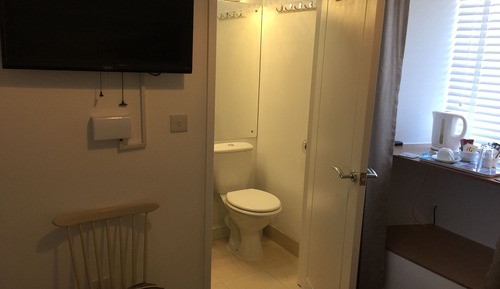 Habitación individual (Room 5)