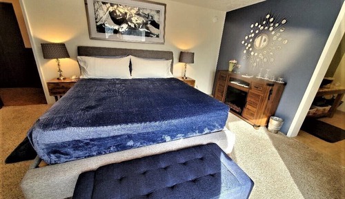 Habitación Deluxe doble de uso individual, 1 cama de matrimonio grande, vistas a la montaña