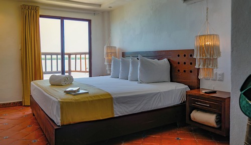 Habitación triple Confort, vistas al mar