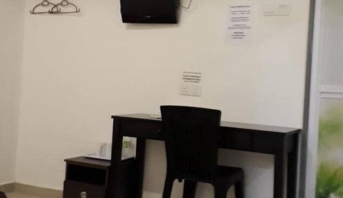 Habitación doble, sin ventanas