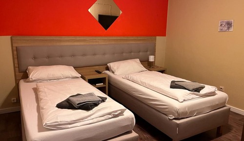 Habitación con 2 camas individuales