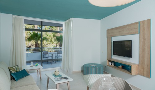 Suite, balcón, vistas al campo de golf (2 adults and 1 child)