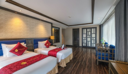 Habitación sénior con 2 camas individuales, vistas a la ciudad