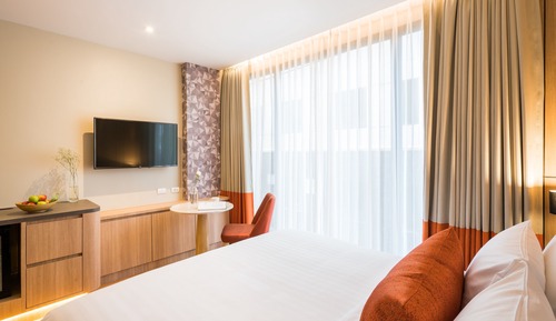 Deluxe King Room