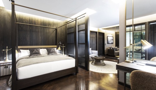 The Heritage House Suite with Balcony