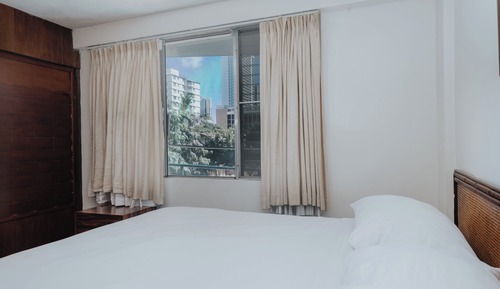 Suite, 2 habitaciones, cocina (King & 2 Queens)
