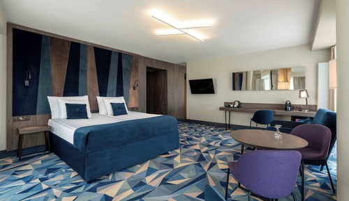 Riverside Deluxe room