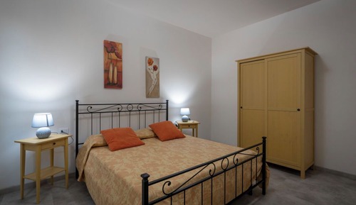 Apartamento superior, 1 habitación, patio, vistas al jardín