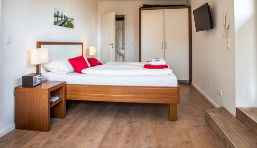 Habitación doble, balcón, vistas al puerto (Nr. 7)