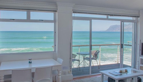 Ático panorámico, vistas al mar (Oceanfront Penthouse)
