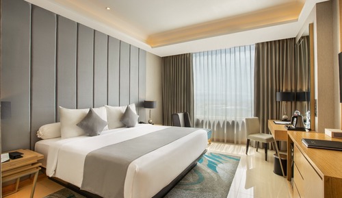 Deluxe King Bed Non Smoking
