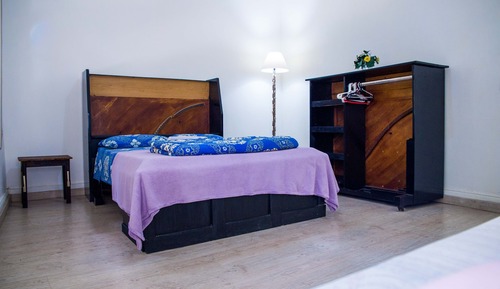 Habitación cuádruple estándar, baño compartido