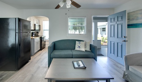 Apartamento familiar, 1 cama de matrimonio con sofá cama, vistas al patio, planta baja