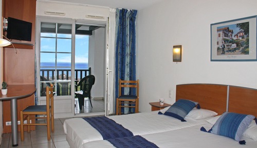 Habitación, 2 habitaciones, habitaciones comunicadas, vistas al mar