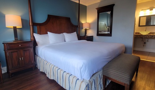Suite, 1 cama de matrimonio grande, junto a la piscina