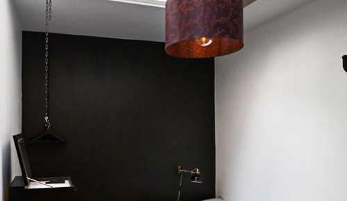 Basic Room, Skylight Window