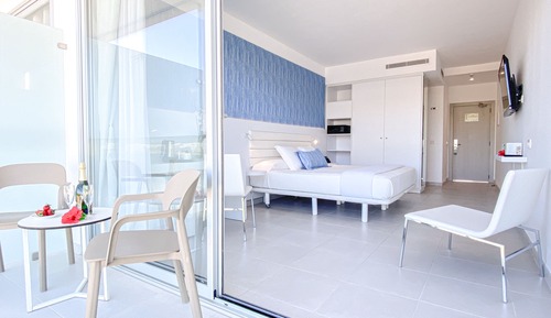 Habitación Premium, vistas a la piscina