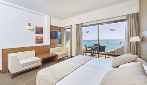 Habitación doble superior, balcón, vistas al mar