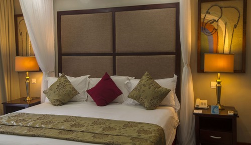 Standard Double Room - Garden Facing 