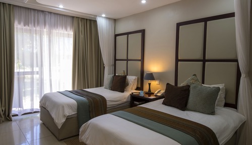 Standard Twin Room - River Facing 