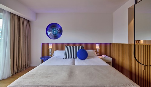 Habitación doble, balcón