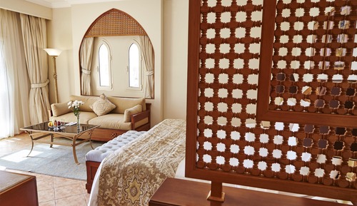 Habitación estándar, vistas parciales al mar (Side Sea View Room)