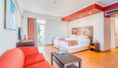 Habitación triple Deluxe, vistas al mar