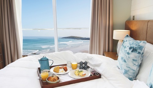 Habitación Deluxe con 1 cama doble o 2 individuales, balcón, vistas al mar
