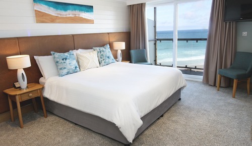 Habitación de lujo con 1 cama doble o 2 individuales, balcón, vistas al mar