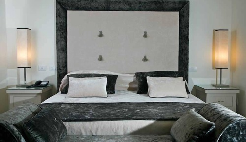Habitación superior con 1 cama doble o 2 individuales