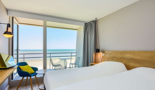 Habitación estándar, 2 camas individuales, balcón, vistas al mar