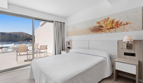 Suite junior, terraza, vistas al mar (2 Adults + 1 Child)