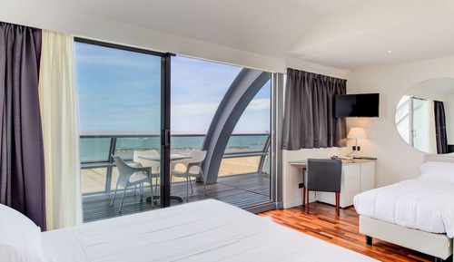Suite junior, vistas al mar