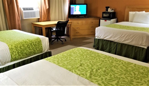 Habitación familiar, varias camas