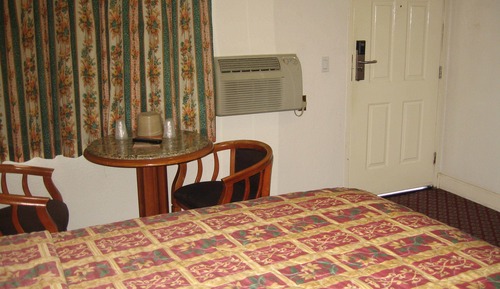 Habitación individual básica, accesible para personas con discapacidad