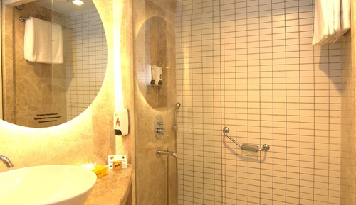 Standard Room with Partial Sea View