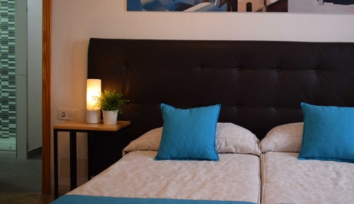 Habitación con 2 camas individuales, 2 camas individuales