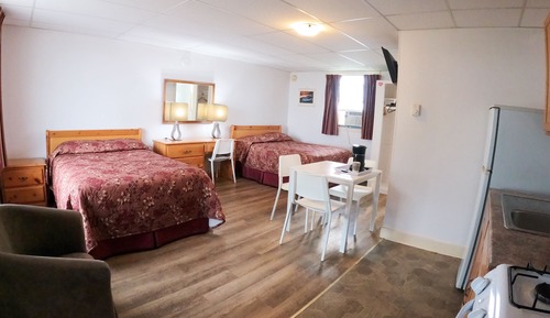 Habitación Two double beds with kitchenette
